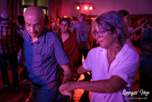 Limoges'Hop festival 2022

Partage libre avec le crédit et la citation (@lightexmachina) de l'auteur pour tout usage non promotionnel ou commercial.

© Alexandre - LIGHT EX MACHINA 2022, tous droits réservés.